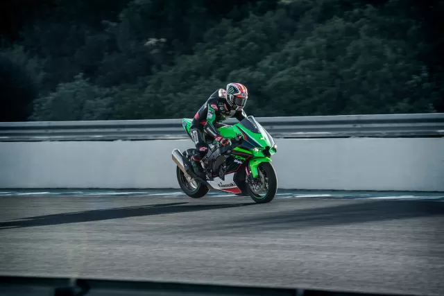  Kawasaki NINJA+ZX-10R+KRT+EDITION N20217820023777