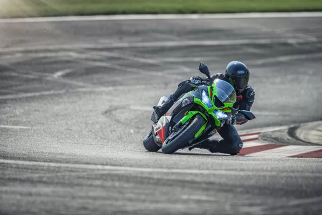  Kawasaki NINJA+ZX-6R+KRT+EDITION N20217820023767
