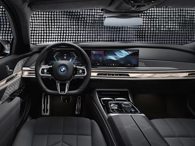BMW i7 2024