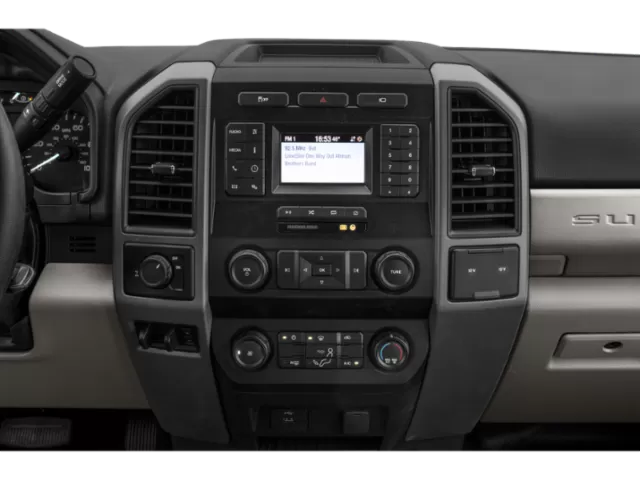 2022 ford super-duty-f-350-a-roues-arriere-simples xl-cabine-double-4rm-caisse-de-8-pi