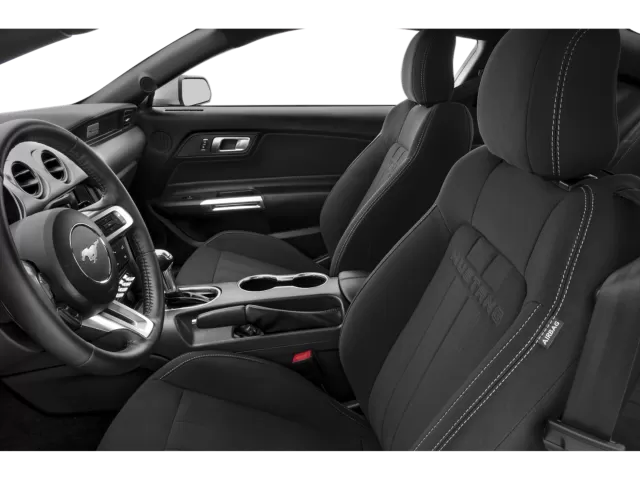 2023 ford mustang gt-a-toit-fuyant