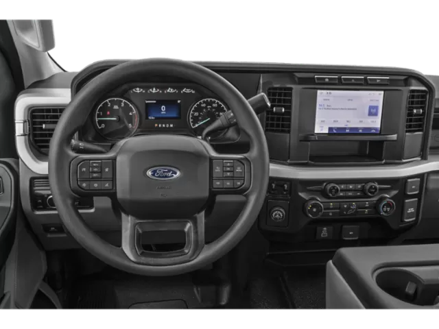 Ford Super Duty F-350 à roues arrière jumelées 2024