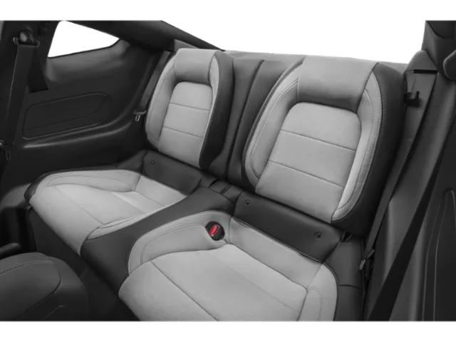 2025 ford mustang ecoboost-haut-niveau-a-toit-fuyant